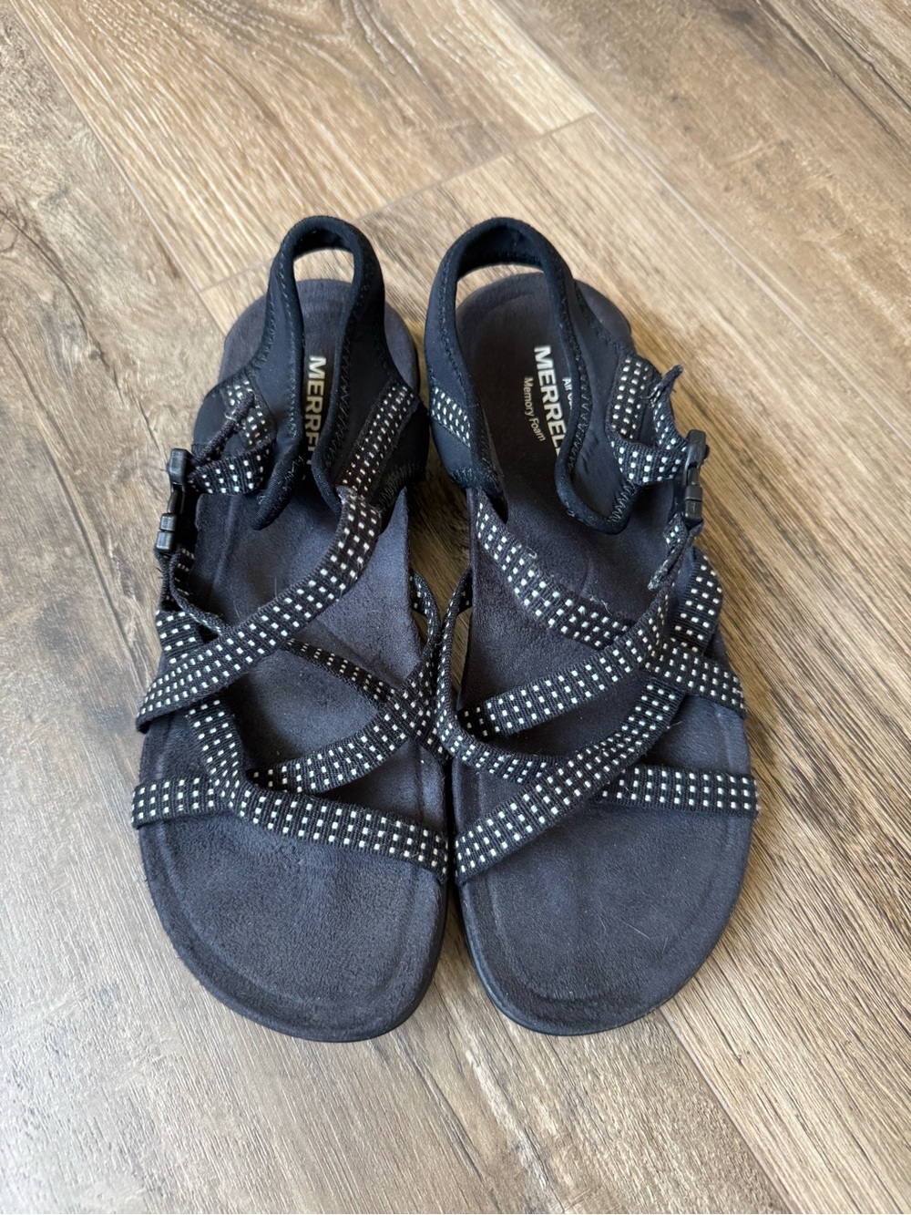 Merrell Black Crisscross Strap Women's Sandals